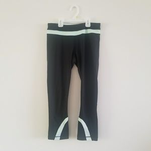 Lululemon Cropped Pant Sz 6